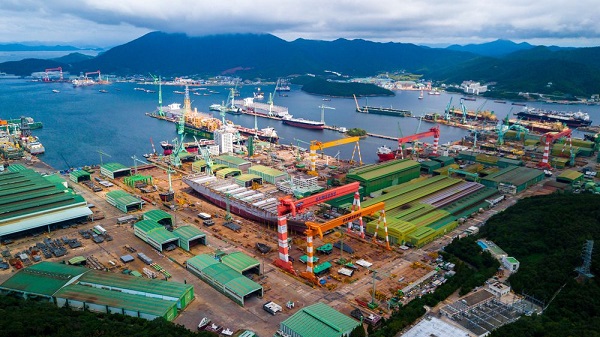 Samsung Heavy Industries shipyard