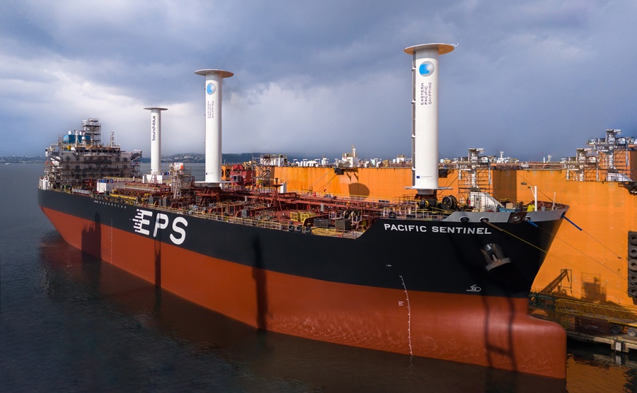 Eastern Pacific Shipping's tanker vessel, Pacific Sentinel, equipped with three 22-meter-high eSAILs®.