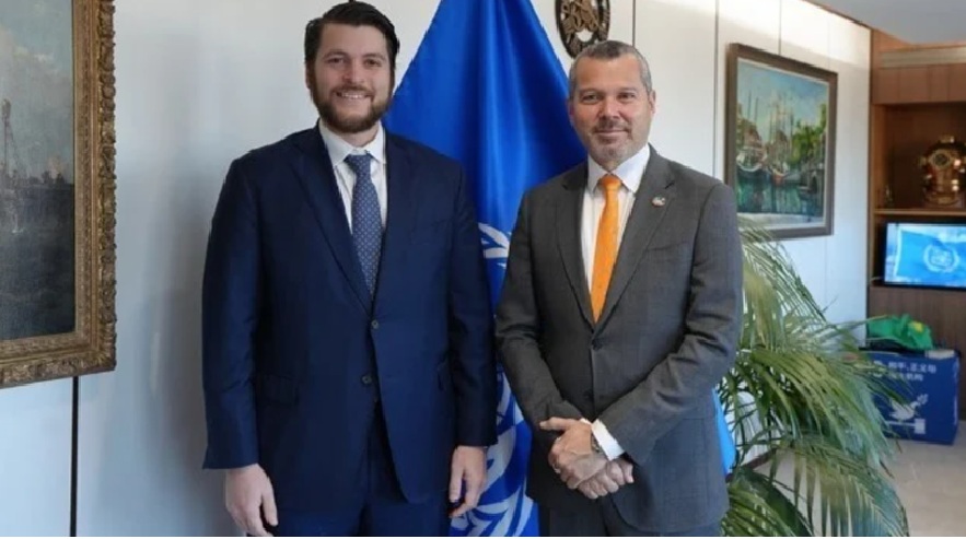 Marco Sylvester, the US Deputy Assistant Secretary for Transportation Affairs and IMO Secretary-General Arsenio Dominguez (IMO)