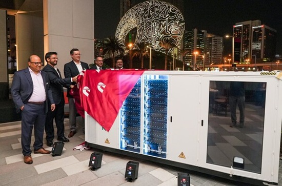 Cummins leadership unveiling the zero emissions Battery Energy Storage System (BESS) in Dubai.