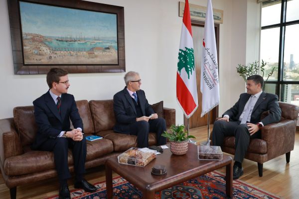 صورة مقال بحري