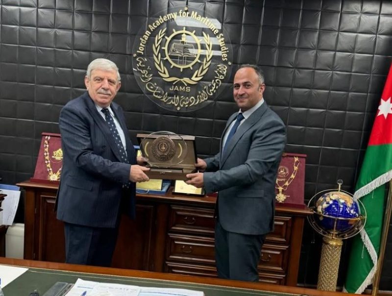 صورة مقال بحري